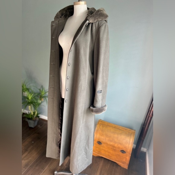 Charles Klein 100% Wool and Faux Fur Hooded Full Length Coat Women’s Size 16 - Picture 2 of 9
